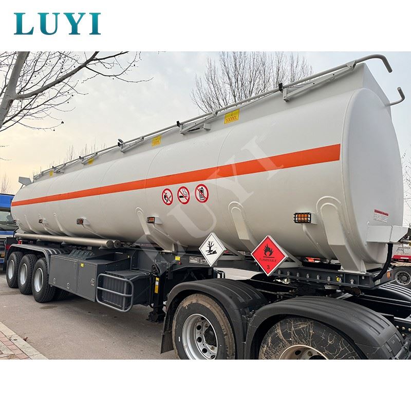 3-axle 30000-liter Food-grade Oil Tank Semi-trailer manufacturers
