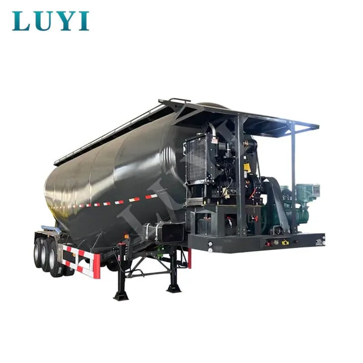 Полуремарке с 3-ос 35-кубични цистерни с черен цимент